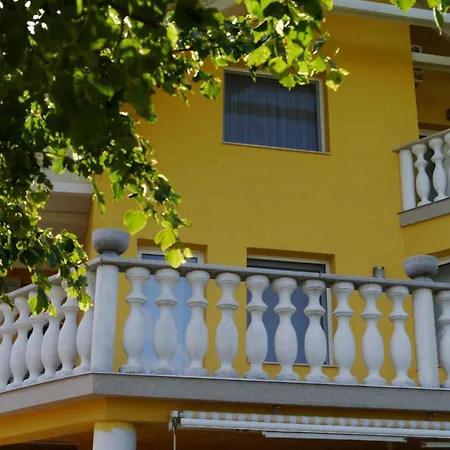 In - Balaton 27597 Alsópáhok